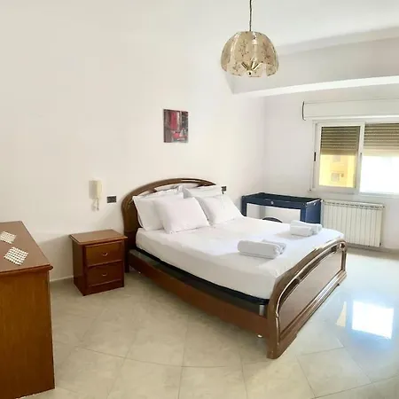 In Durres, Vollga Apartamento
